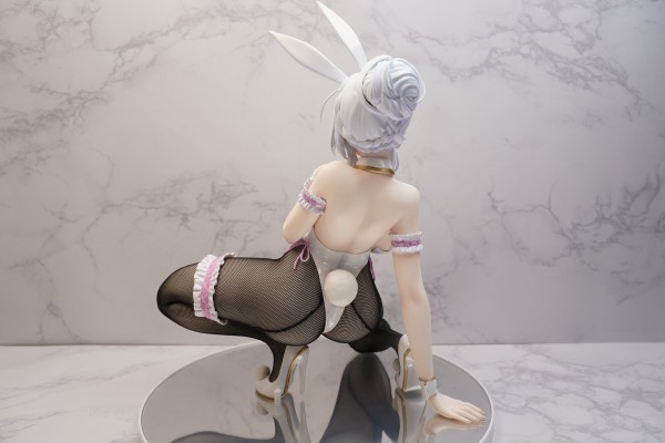 不善于社交的寡居雪女和被诅咒的戒指。 雪乃深冬 兔女郎