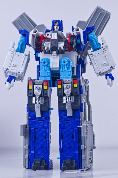 变形金刚Encore 终极擎天柱