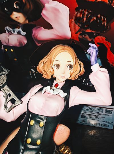 Lucrea 女神异闻录5 皇家版 奥村春  与 摩尔加纳