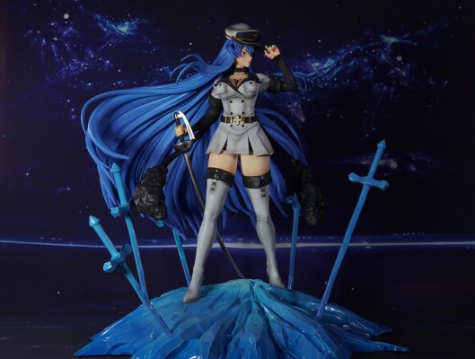 斩·赤红之瞳！艾斯德斯