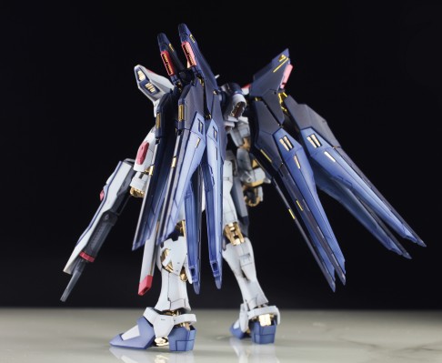 RG 强袭自由高达专用强化特效件“天空之翼”