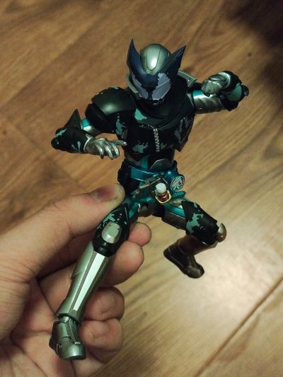 S.H.Figuarts 假面骑士艾比尔 蝙蝠基因 / 胡狼基因