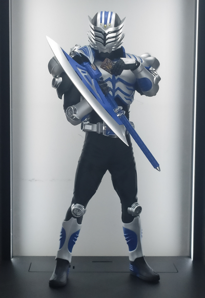 REAL ACTION HEROES-505 DX 假面骑士アックス(KAMEN RIDER DRAGON KNIGHT)