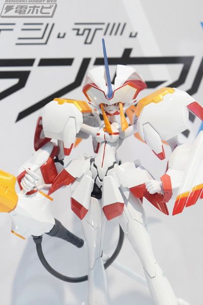 S.H.Figuarts×ROBOT魂 DARLING in the FRANXX 开播5周年纪念套装