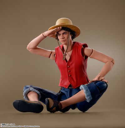 S.H.Figuarts 网飞真人剧集 航海王 蒙奇·D·路飞