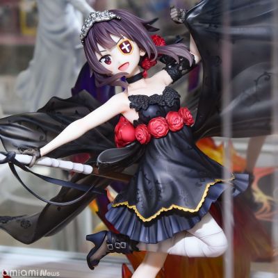 为美好的世界献上祝福！ 惠惠 漆黑的玫瑰礼服