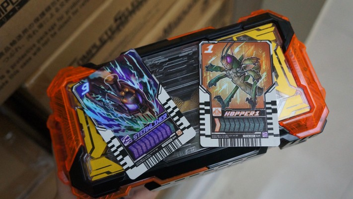 假面骑士歌查德系列 变身腰带 DX歌查德驱动器