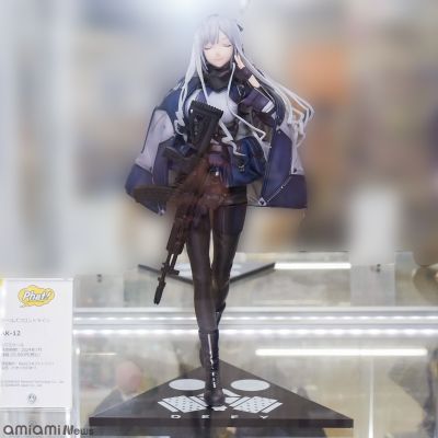 少女前线 AK-12