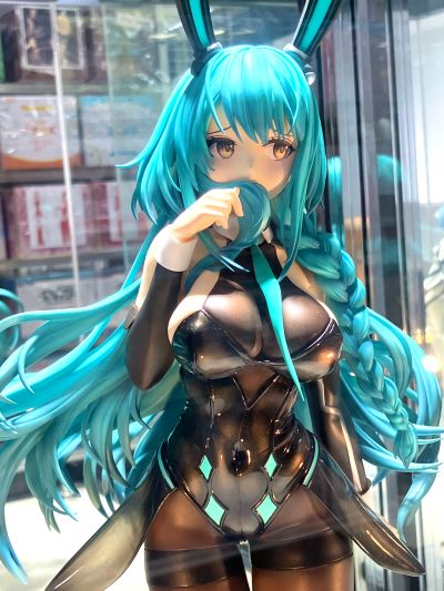 B-style 碧蓝航线 博伊西 羞怯的蓝宝石