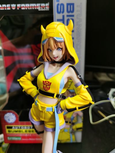 美少女雕像 变形金刚  大黄蜂