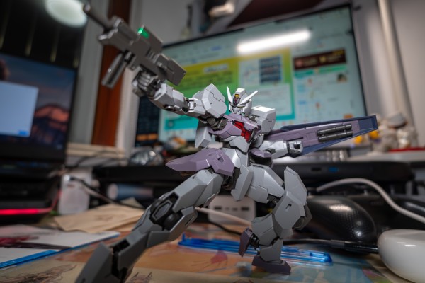 HG 1/144 高沃尔瓦