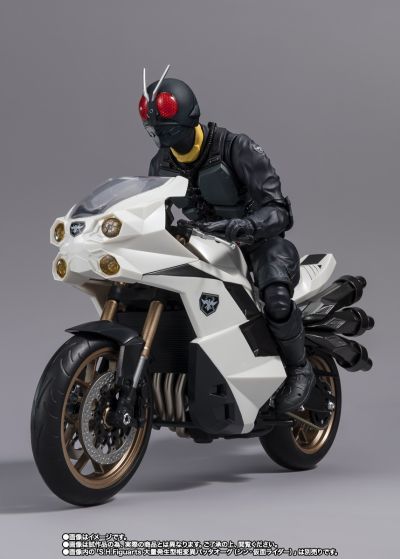 S.H.Figuarts  大量出没型变异飞蝗改造人专属旋风号（新·假面骑士）