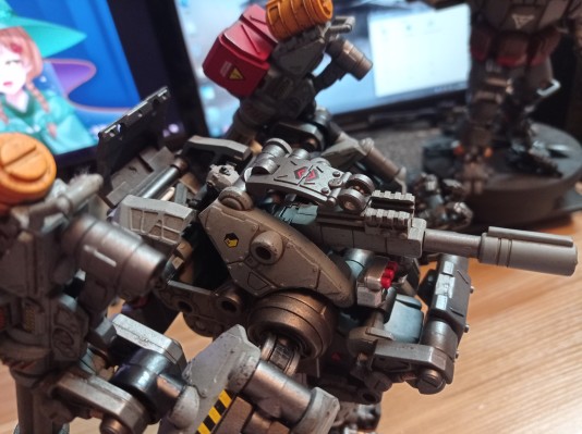 钢骨H09格斗机甲 银色守卫者