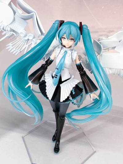 PLAMATEA 初音未来 16周年纪念款