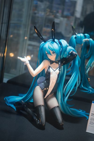 B-style 初音未来 兔女郎 三目YYB版