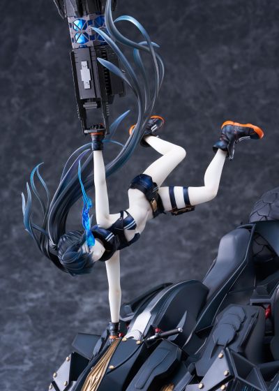 黑岩射手 黎明降临 皇后[黑岩射手] ~福家亮平概念海报~