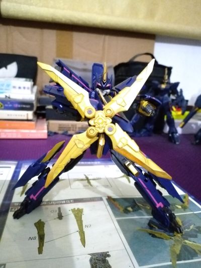 Moderoid 新干线变形机器人 Shinkalion 暗黑号