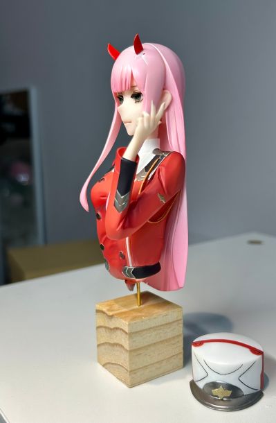 DARLING in the FRANXX 02 1/7胸像