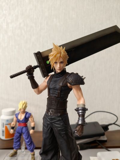 STATIC ARTS 最终幻想7 重制版 克劳德·斯特莱夫