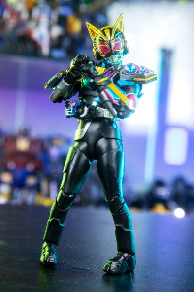 S.H.Figuarts   假面骑士娜猫 节拍形态