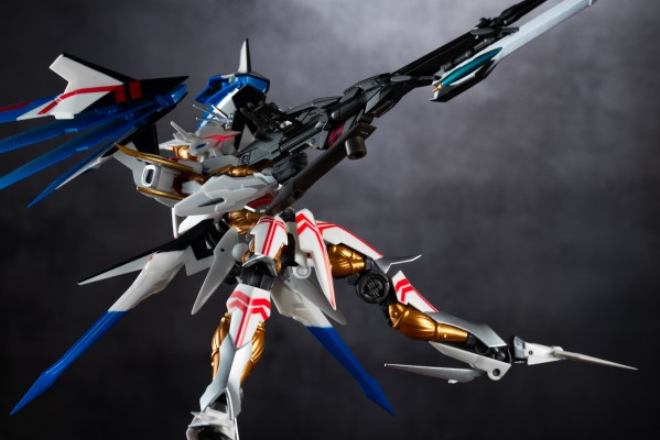 MODEROID 天使与龙的轮舞 VILLKISS 最终决战样式