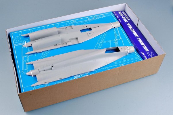 编号:02239 1/32 军用飞机系列 米格-29K“支点”战斗机