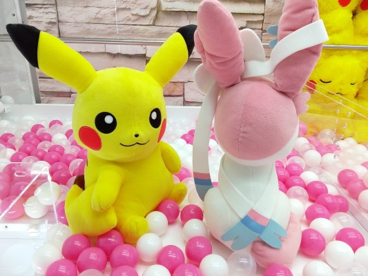 宝可梦毛绒玩偶 休闲时光 皮卡丘 仙子伊布