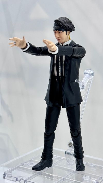 S.H.Figuarts 岸边露伴（真人大电影《岸边露伴在卢浮》）