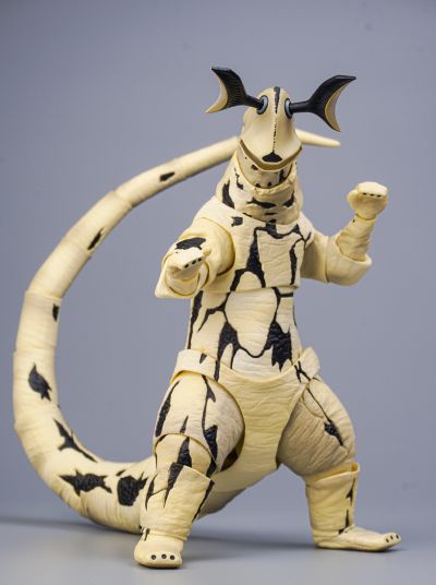 S.H.Figuarts 艾雷王