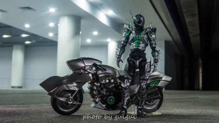 S.H.Figuarts  假面骑士亚马逊阿尔法