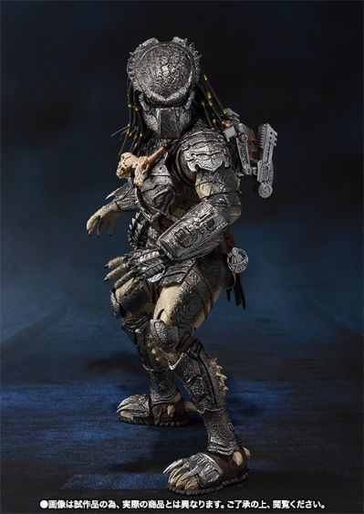 S.H.MonsterArts 异形大战铁血战士 独狼铁血战士 重装备