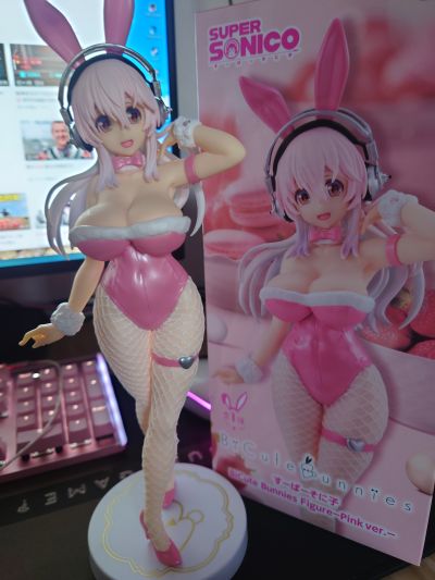 BiCute Bunnies 超级索尼子 粉色兔女郎