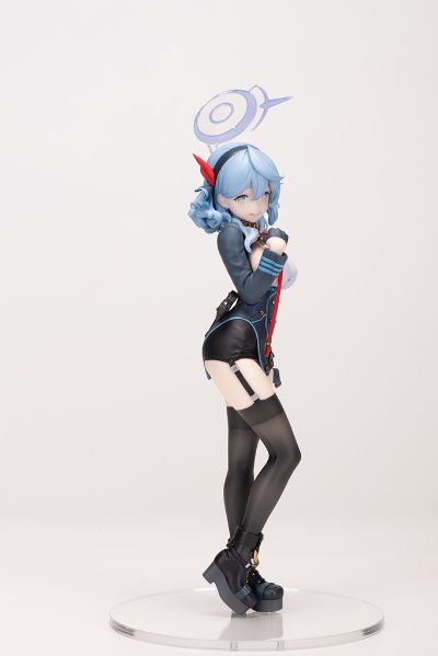 蔚蓝档案 天雨亚子