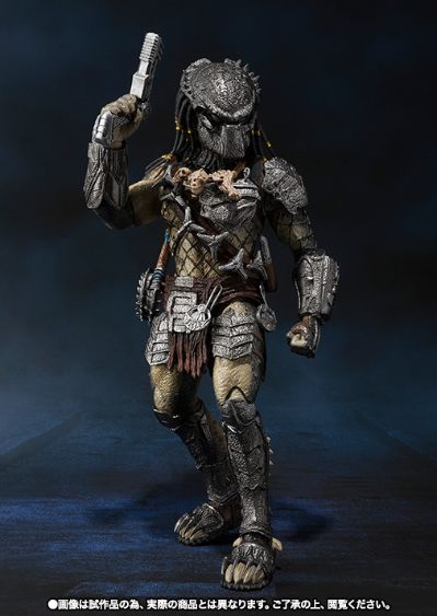 S.H.MonsterArts 异形大战铁血战士 独狼铁血战士 重装备