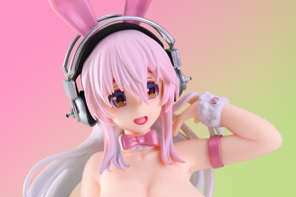 BiCute Bunnies 超级索尼子 粉色兔女郎