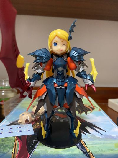 世界树迷宫 伝承の巨神 インペリアルの女の子 プラモデル