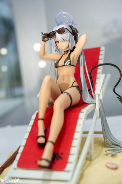火烈鸟女孩 女仆