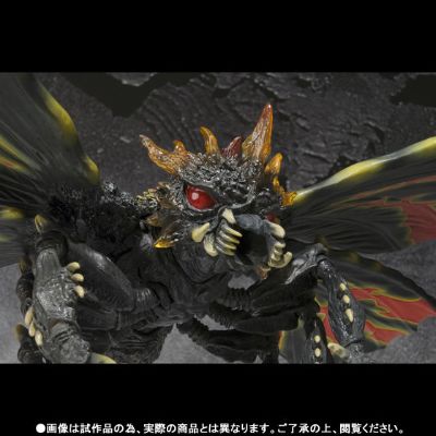 S.H.MonsterArts  哥斯拉大战魔斯拉 巴特拉（成虫）