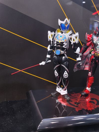 S.H.Figuarts(真骨雕制法)  假面骑士蛇牙