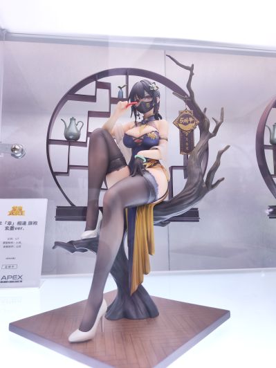 虾米大模王 夏芈「幸」相逢 旗袍 玄墨