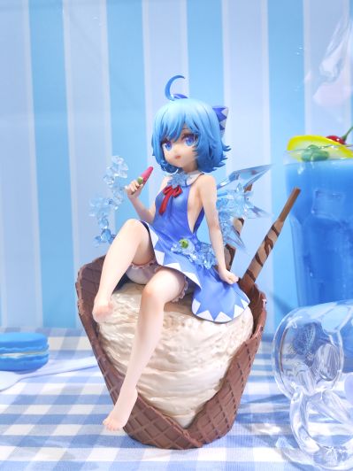 东方Project 琪露诺 夏日冰精