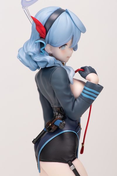 蔚蓝档案 天雨亚子