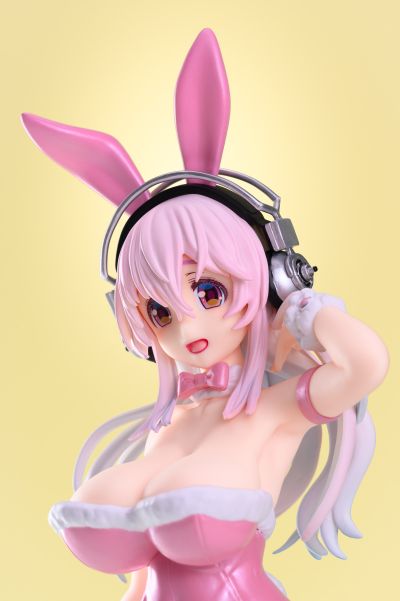 BiCute Bunnies 超级索尼子 粉色兔女郎