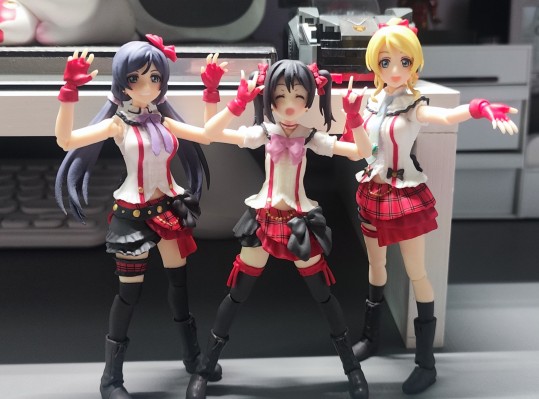 S.H.Figuarts 东条希（我们如今正在其中）