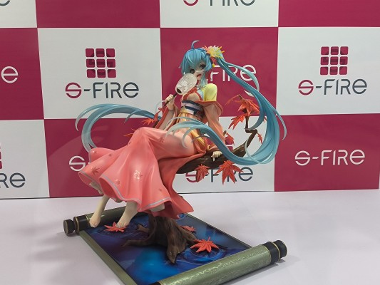 初音未来 月西江