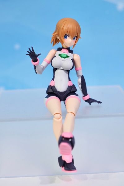 Figure-rise Standard  虚拟化身文奈