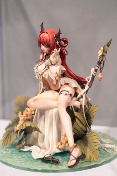 明日方舟 史尔特尔 泳装珊瑚海岸