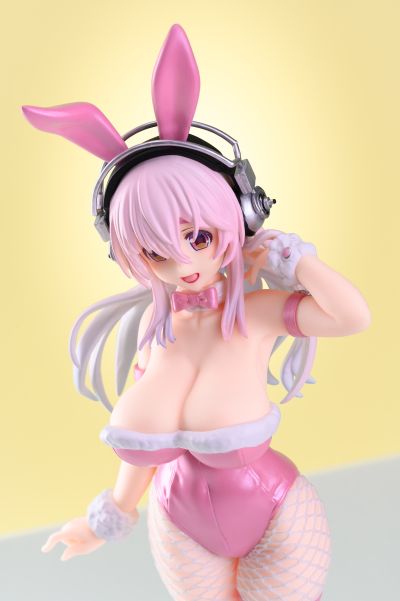 BiCute Bunnies 超级索尼子 粉色兔女郎
