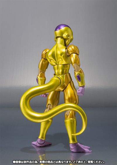 S.H.Figuarts 龙珠系列 黄金弗利萨