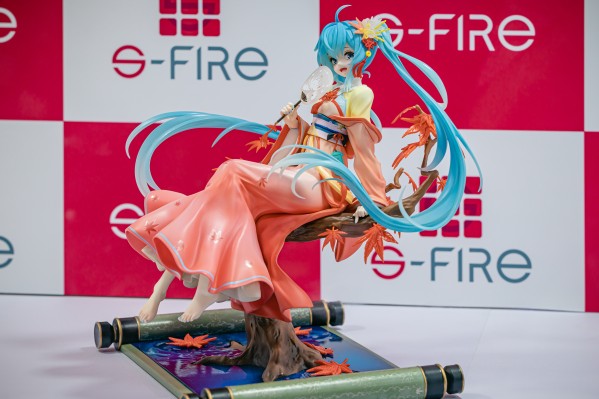 初音未来 月西江